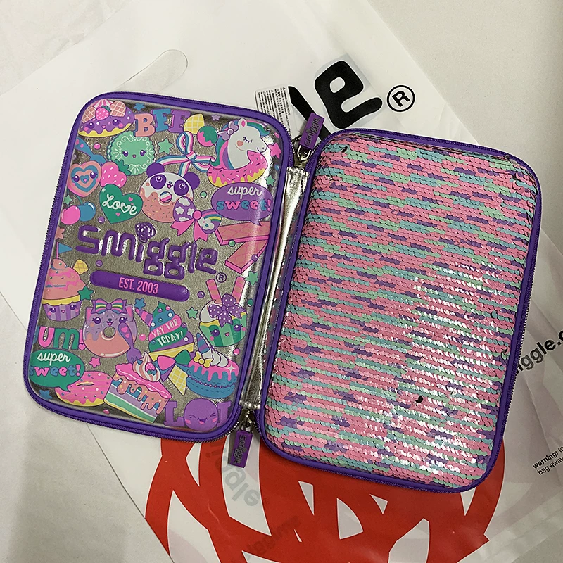 Cute cartoon universal capacious pencil case for students, fall protection