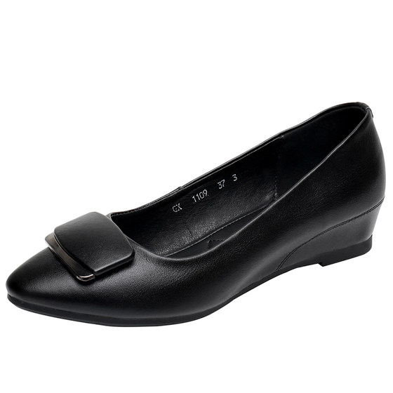 舒适防滑坡跟软底真皮单鞋妈妈鞋春秋款百搭中年女式浅口皮鞋休闲