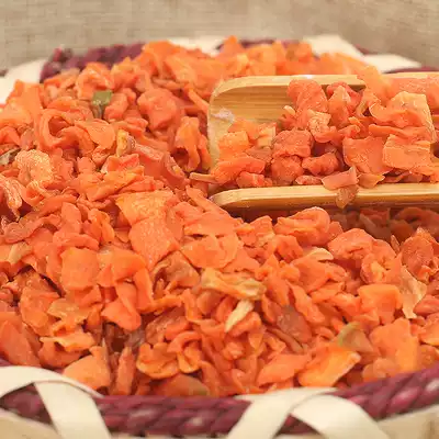 New green organic carrot dried rabbit rabbit guinea pig super love 100g