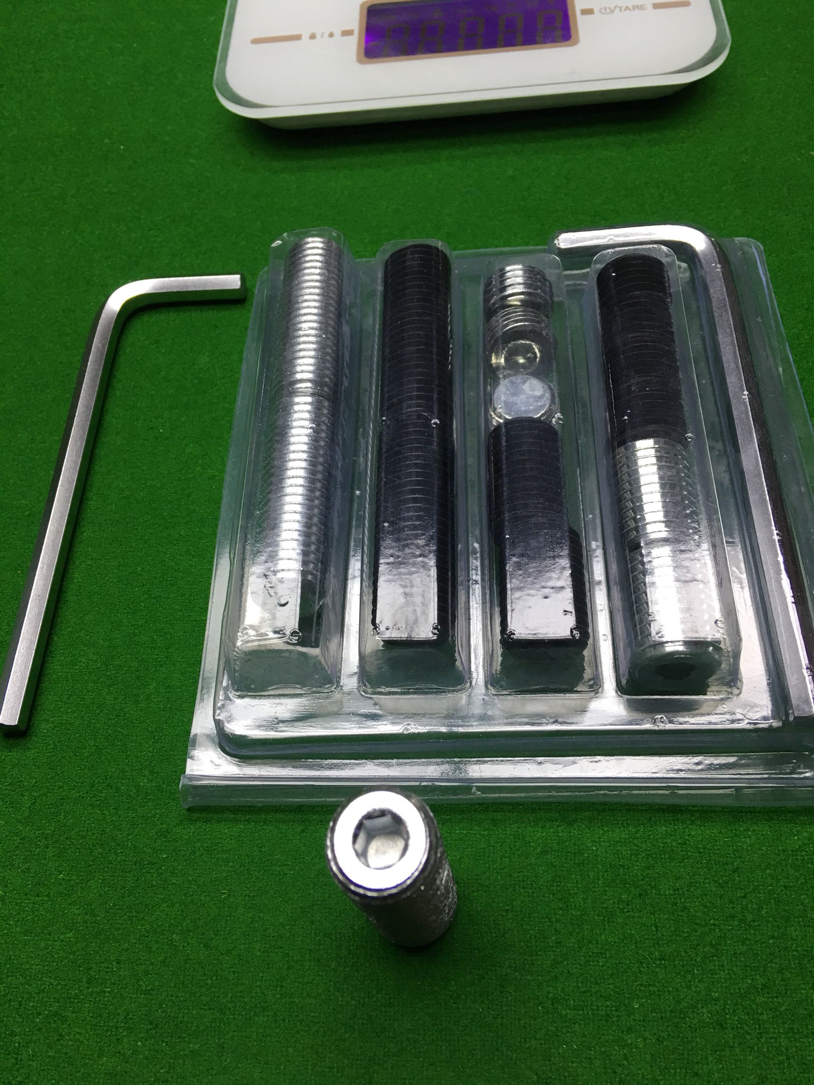 Globe Billiard rod counterweight Dafenni counterweight iron Head Black 8 club Aggravated Screw Nine Club Counterweights Screws-Taobao