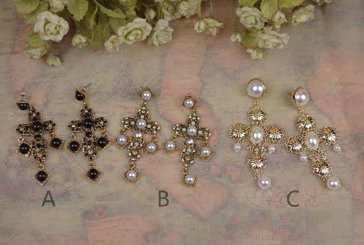 * Byzantine * exaggerated gorgeous pearl cross ear nail-Classical Lolita accessories-Taobao