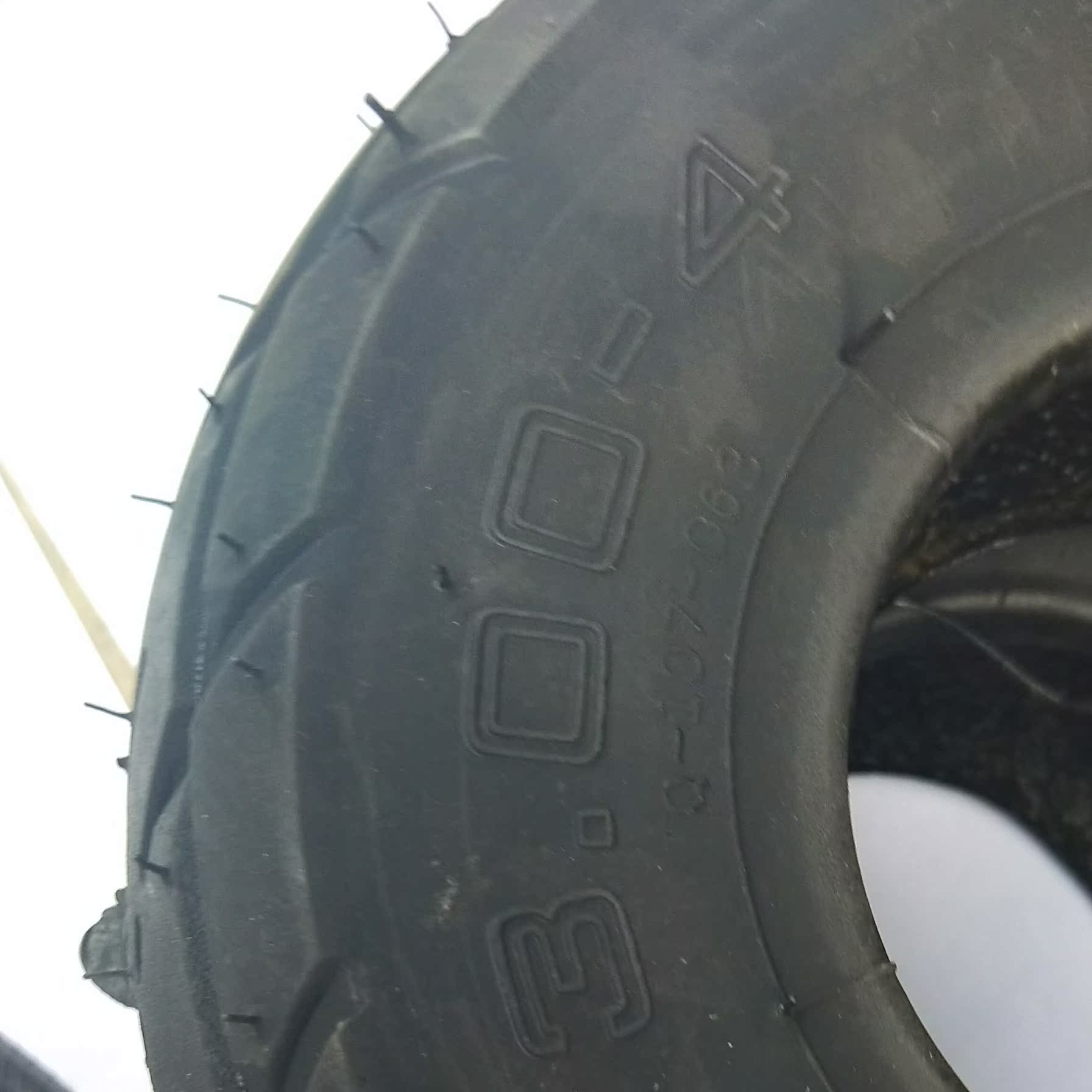 Vận chuyển quốc gia lốp xe tay ga bên trong và bên ngoài 3.00-4 mini xe tay ga lốp xe 3.00-4 butyl cao su bên trong ống - Trượt băng / Trượt / Thể thao mạo hiểm mũ xe đạp thể thao