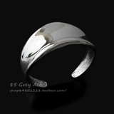 Серебряный глянцевый изогнутый брендовый женский браслет, модное ювелирное украшение, изысканный стиль