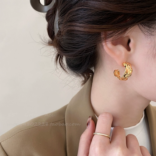 Ретро золотые дизайнерские серьги, серебро 925 пробы, легкий роскошный стиль, тренд сезона, городской стиль