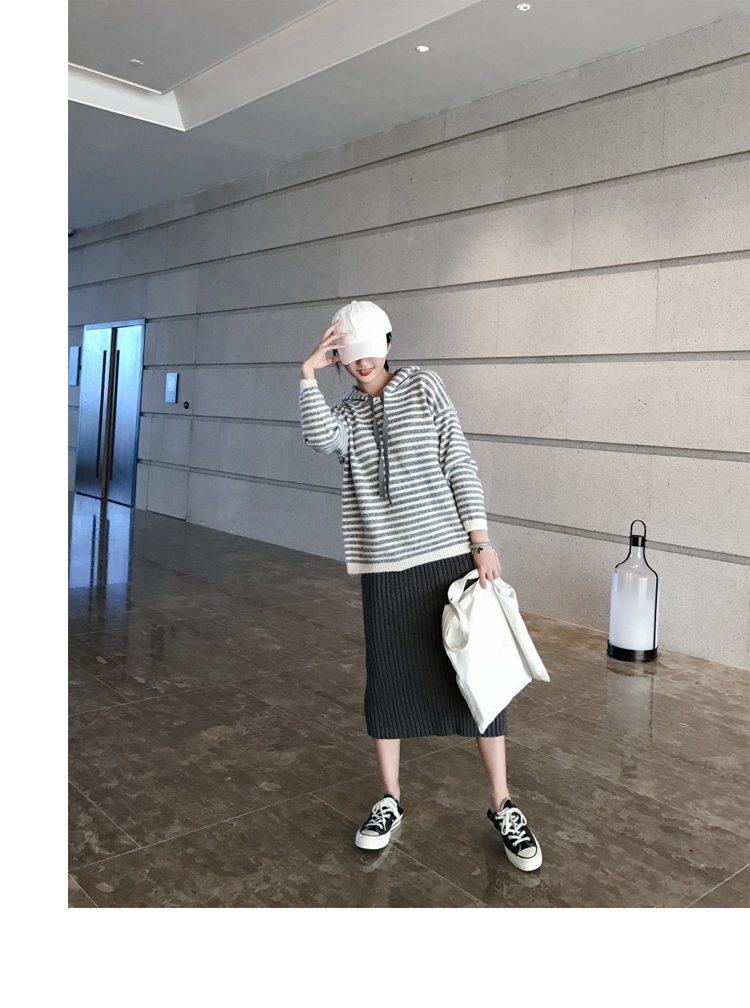 Áo len mùa thu nổi tiếng dài tay dày phần áo len trùm đầu đại học lười áo len sọc đáy áo sơ mi nữ áo khoác cardigan nữ