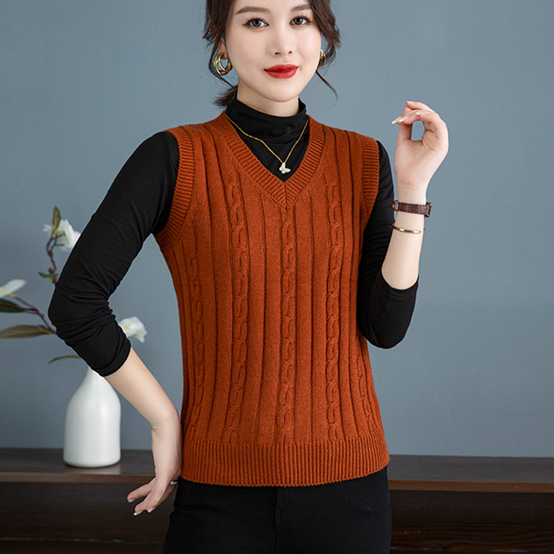 Autumn and Winter 2025 New Style Wool Vest for Middle-Aged and Elderly Mothers, Versatile Short V-Neck Knitted Sweater Vest for Women