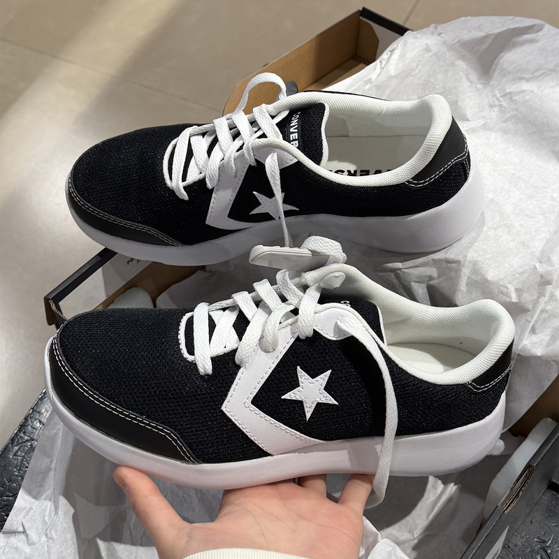 Authentic Converse Men's and Women's Black and White Contrasting Star and Arrow Breathable Sports Running Shoes A14808C A15631C Authentic Converse Men's and Women's Black and White Contrasting Star and Arrow Breathable Sports Running Shoes A14808C A15631C