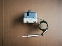 Spot original imported German EGO 55 32524 160 three-phase 135 ℃ manual reset temperature limiter