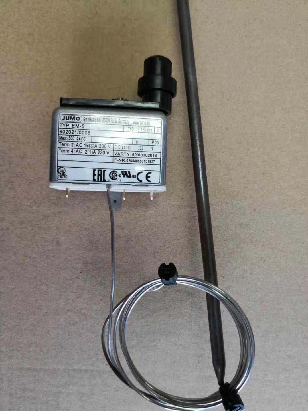 Spot German imports JUMO 602021 0005 EM-5 24-500 degrees adjustable manual reset temperature control