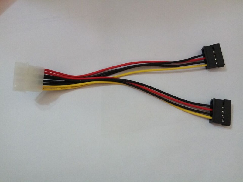 IDE-to-SATA 10%-2 power cords