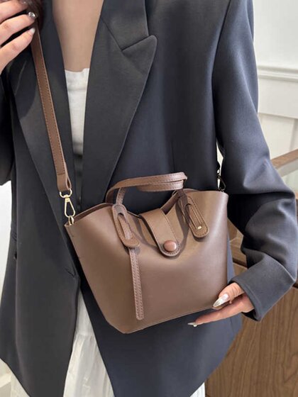 小众设计包包女2024新款简约百搭手提翅膀包高级质感菜篮子水桶包