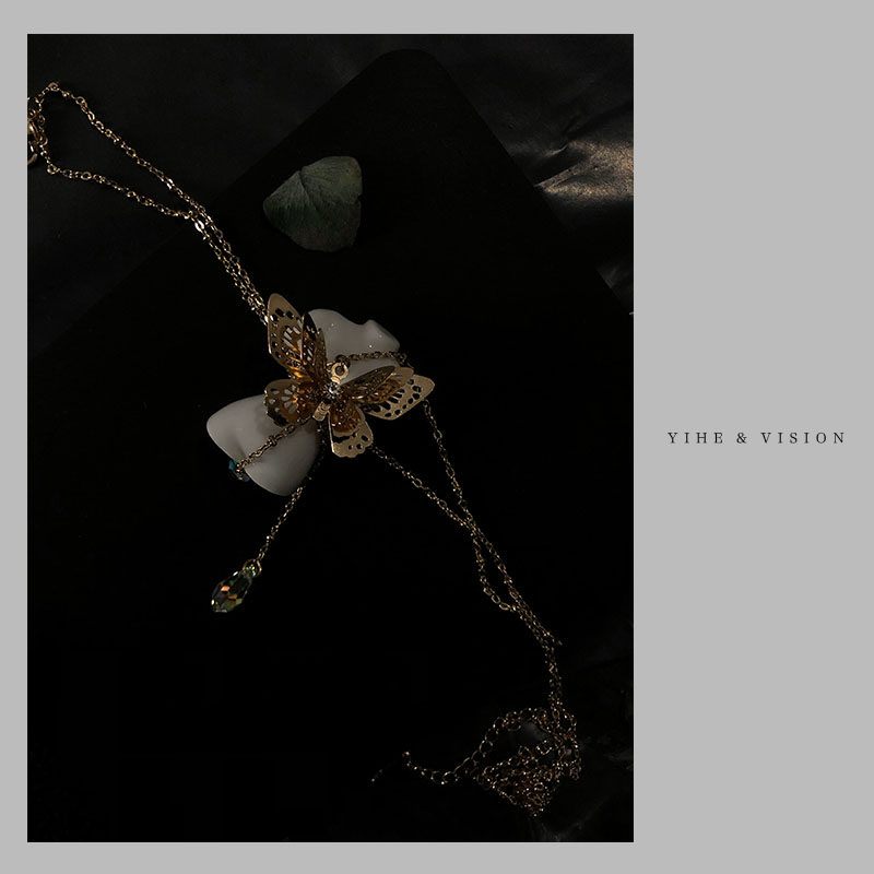 YIHE original design (Ruomeng)new gentle butterfly Austrian crystal metal double necklace