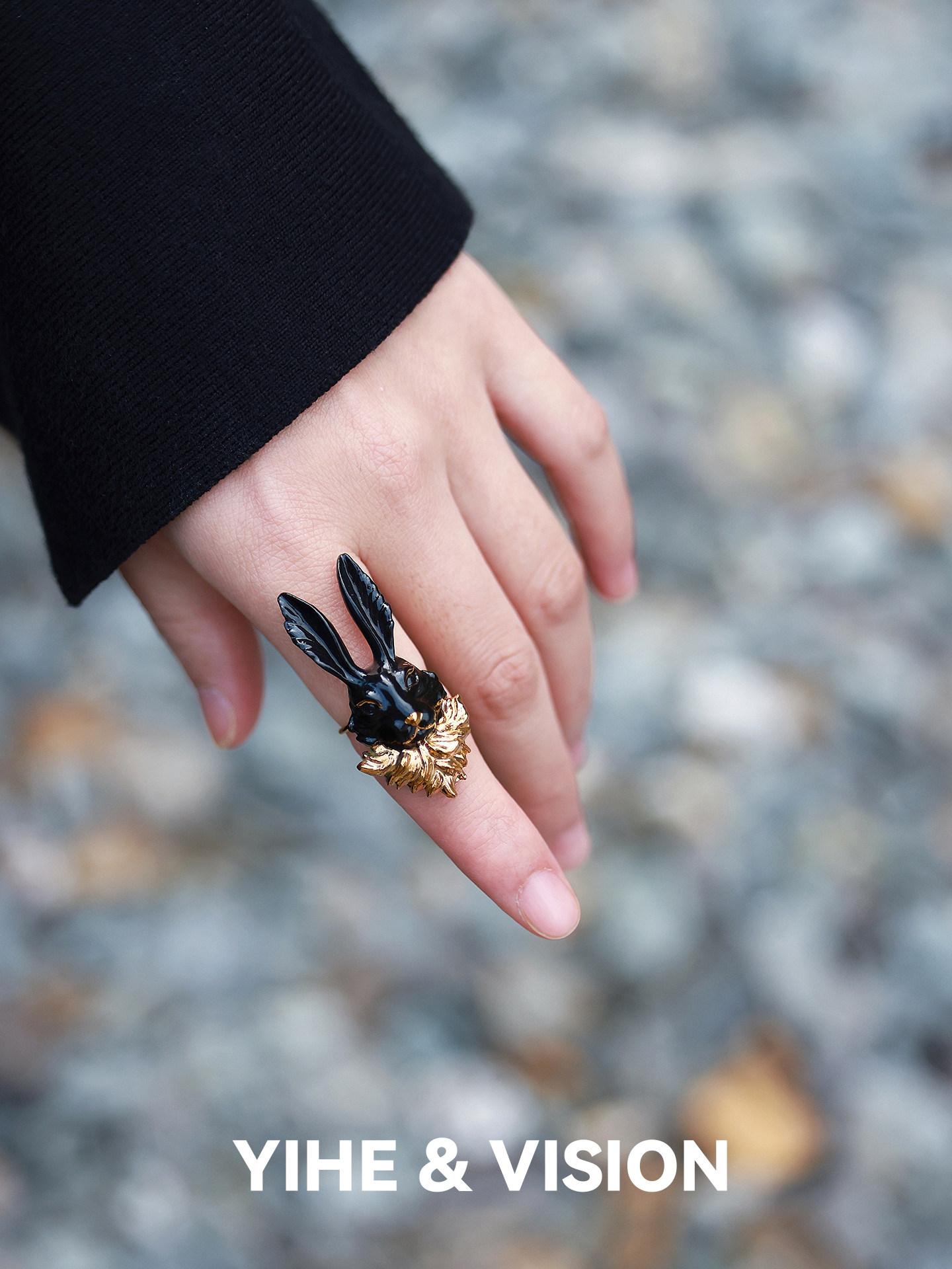 YIHE Yihe original design Golden Rabbit Black Rabbit niche dark tone gentlemanly ceramic open ring