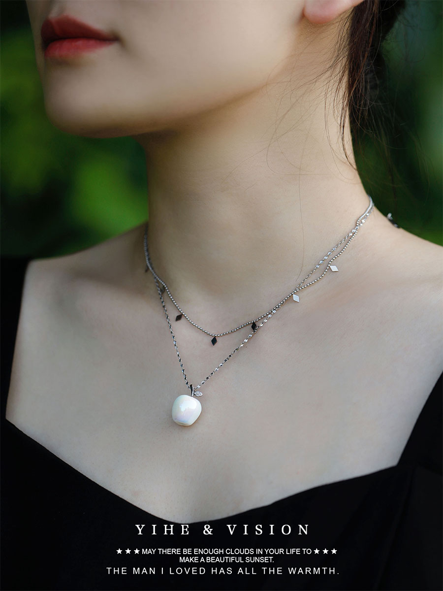 YIHE original design Apple Christmas daily versatile fresh summer fruit style ceramic titanium steel necklace