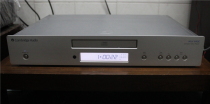Cambridge AZUR 640C V2 0 Fever CD player with fiber coaxial with original remote control