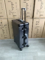 1809 г. железно-серый (полностью корпус из алюминиево-магниевого сплава) с небольшими дефектами