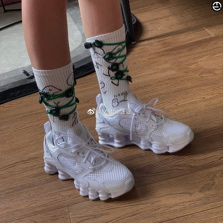 nike shox tl nova on feet