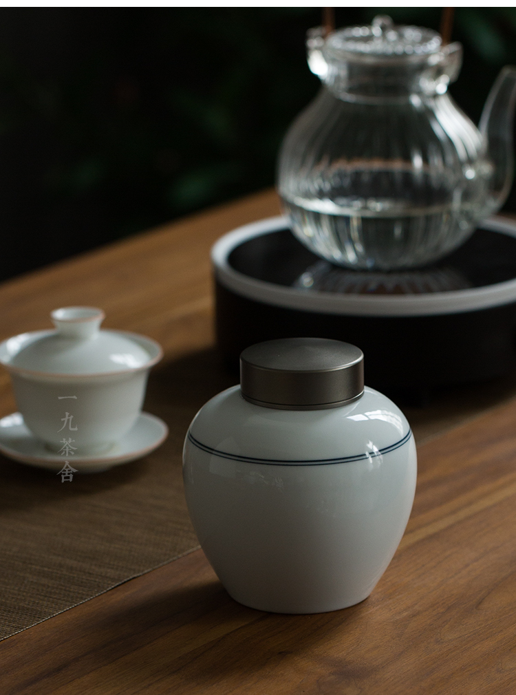 Jingdezhen ceramic seal pot POTS of household small caddy fixings a large black tea, green tea storage POTS storage POTS