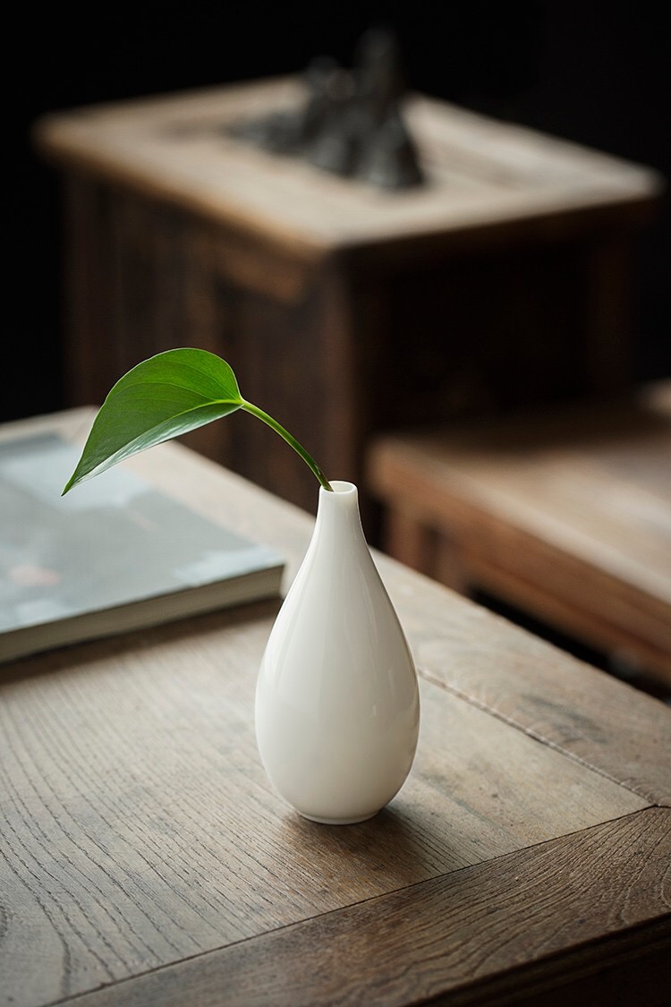 Dehua white porcelain floret bottle furnishing articles of Chinese style living room flower flower arranging ceramic kung fu tea accessories zero with the tea taking