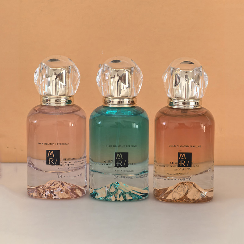 Mr Victoria Powder Perfume 50ml Has a Light and Elegant Fragrance That Is Infused with a Strong Sense of Enchantment, Elizabeth Perfume