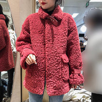 2020 Winter Korean version loose buckle high collar red lambskin fur one-piece thickened short coat female