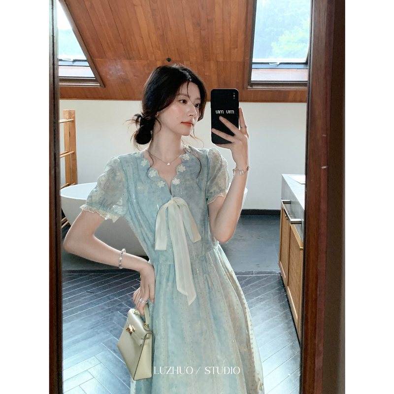 Aunt Lu and Uncle Zhuo's "Fangchen Qianmeng" French-Style Blue Heavy-Duty Dress for Women, Summer Holiday Dress for Young Ladies