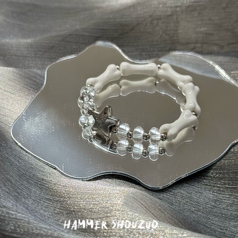 Niche Design Bone Planet Bracelet for Women, Stylish Metal Star Fashion Accessory, Original Hand Jewelry Bracelet