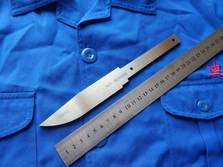 5 * 30 * 230 model strips 66-68HRC beauty M9 M9 pioneer D80 wear a heart-shaped handle for the material country SDT-V3N