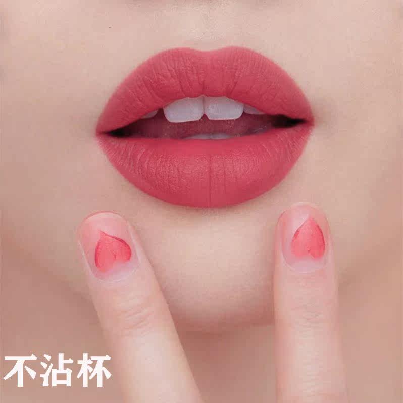 Not falling out of colour with a cup of beans, a red colour with a large yellow skin, and a natural matte face lasting without a touch of colour