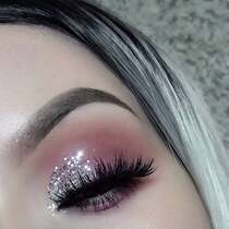 Girl sequin makeup Elf dust mermaid scales high-gloss gel cream eye shadow flash film performance ins face makeup
