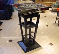 Железный столик с кованым железом