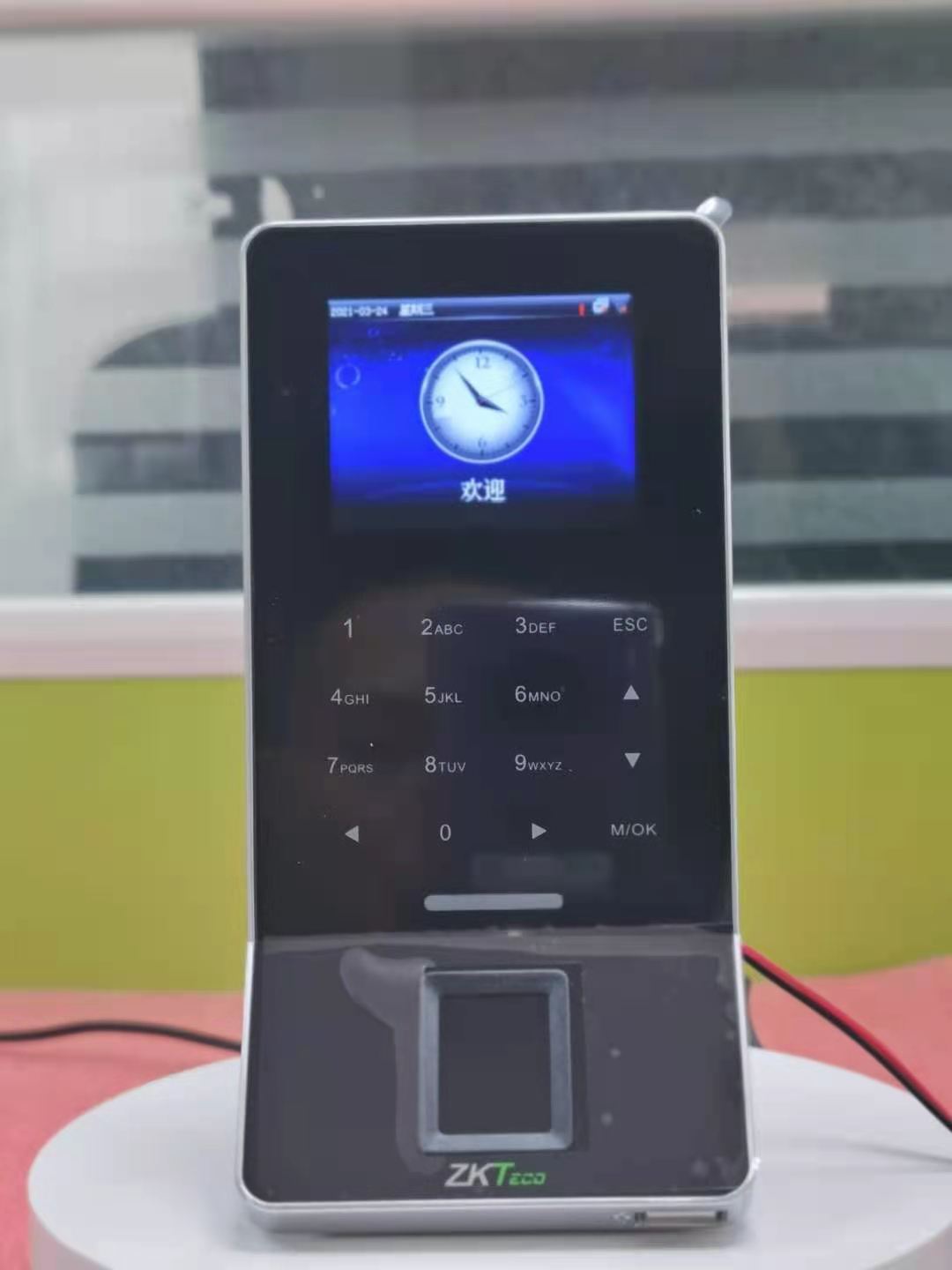 Entropy base central control F28 fingerprint password attendance access control All with network U disk WIFI download can be customized IDIC
