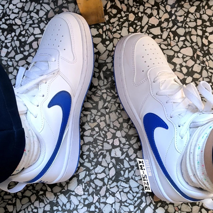 обувь на тонкой подошве ( для скейтборда ) 向往体育nike耐克court新款春夏女子小dunk小空军板鞋 hv1804-121
