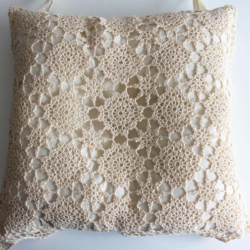 Sản phẩm mới xuất khẩu gió nông thôn trắng handmade móc bông dày dây đeo ấm cách nhiệt đệm mềm đệm - Ghế đệm / đệm Sofa thảm trải ghế
