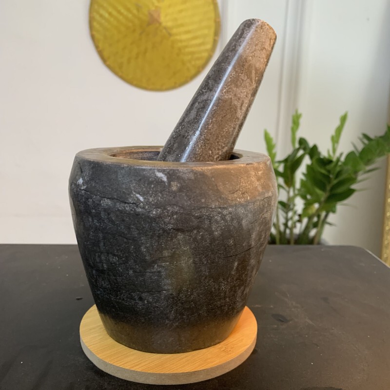 Shandong Lao Li's Handmade Fish Roe Stone Mortar, Household Mortar for Pounding Medicine, Grinder, Garlic Mortar, Collectible Home Decoration
