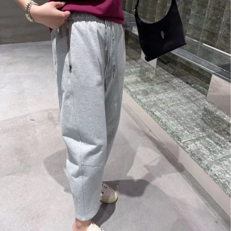 100% Pure Cotton Curved-Leg Pants, High-Waisted Cropped Sweatpants for Women, Versatile for Spring and Autumn, Relaxed Fit, Pear-Shaped Body-Friendly Pants K5119 100% Pure Cotton Curved-Leg Pants, High-Waisted Cropped Sweatpants for Women, Versatile for Spring and Autumn, Relaxed Fit, Pear-Shaped Body-Friendly Pants K5119