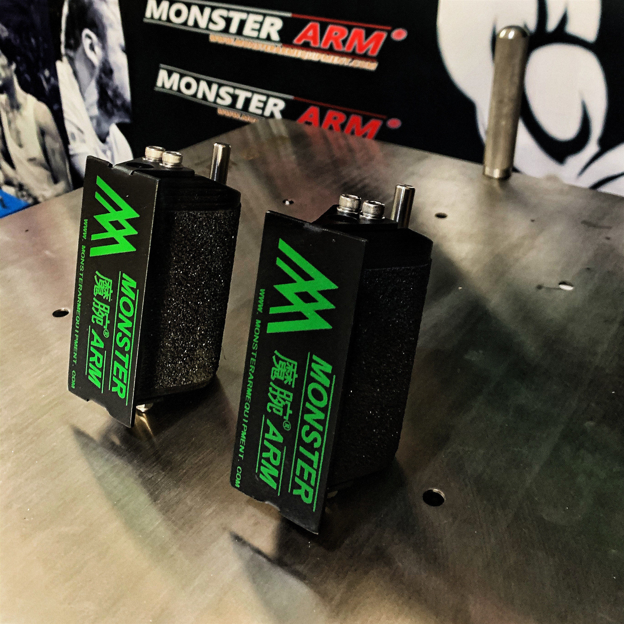 (Magic wrist brand) finger handle sleeve strap version Size optional fingertips simulate strap bending wrist wrestling wrist