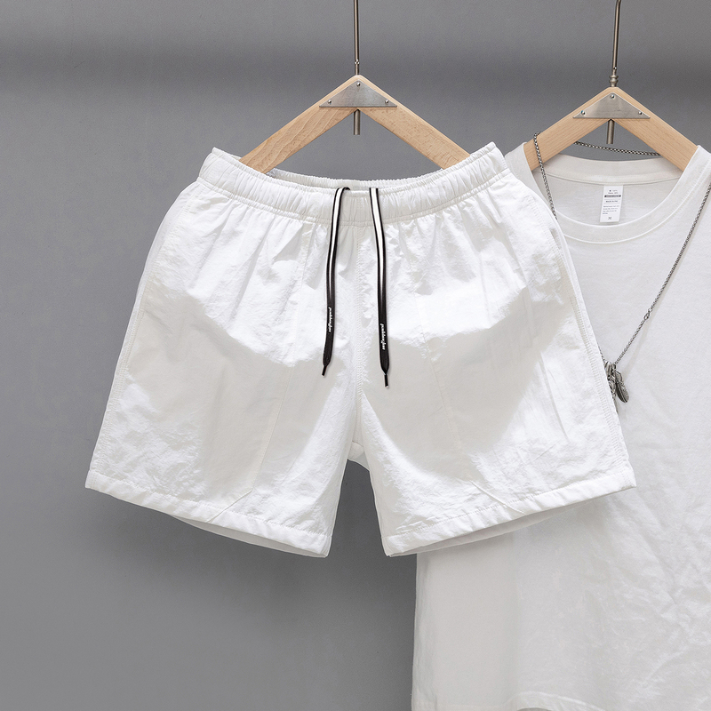 2026 Summer Men's Shorts, Three-Quarter Length, Quick-Drying, Couple's Beach Shorts, Thin, Home Casual, Versatile, Suitable for Outdoor Wear, White