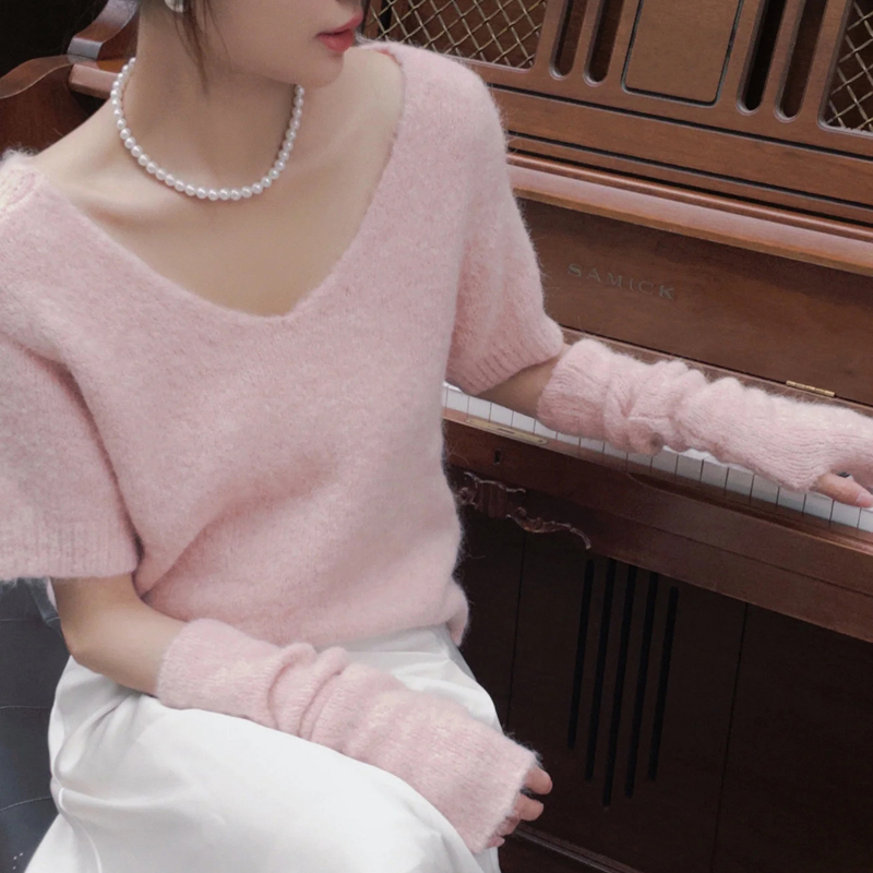 Autumn and Winter Long-Haired Mink Velvet Short-Sleeved V-Neck Pullover Sweater for Women, Thickened Vest, Half-Sleeved Top, Loose Knitted Shirt Autumn and Winter Long-Haired Mink Velvet Short-Sleeved V-Neck Pullover Sweater for Women, Thickened Vest, Half-Sleeved Top, Loose Knitted Shirt