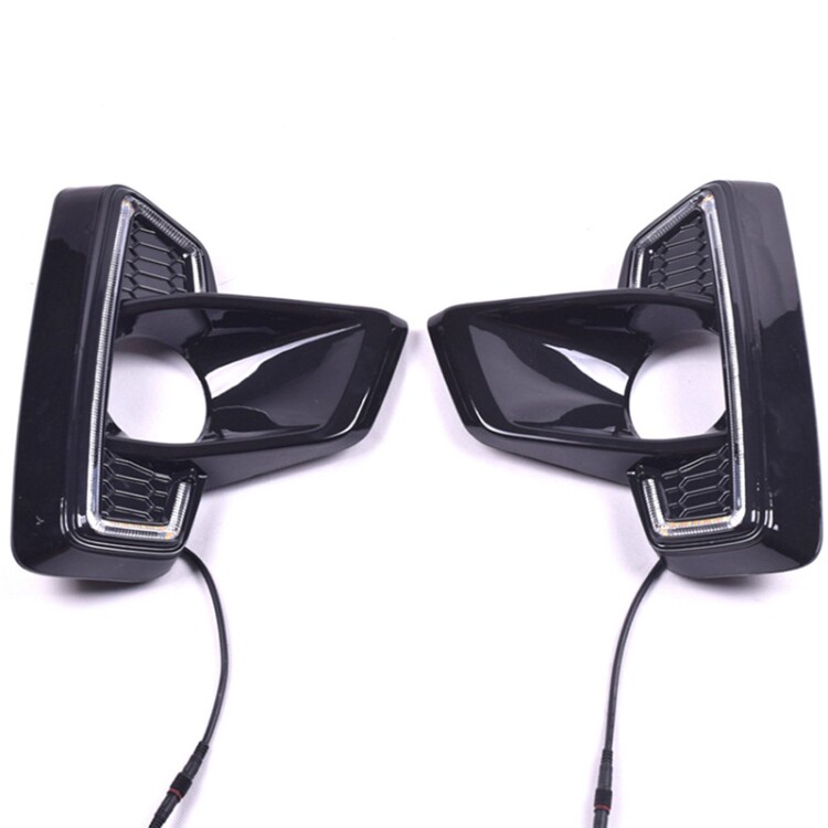 2 (left and right) for Toyota2016-2019 Hilux ROCCO dual light daytime running lights, smooth surface