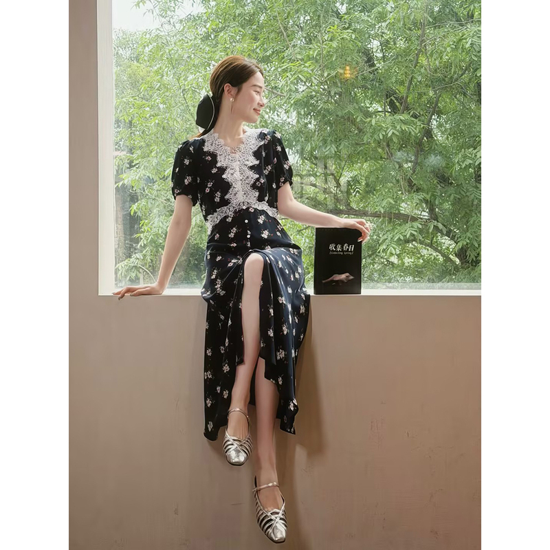 Qiu Yingying Hela Aomi "Begonia Blossoms in Bloom" V-Neck Short-Sleeved French Floral Puff Sleeve Dress