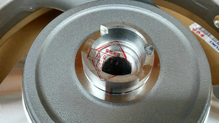 Qingqi Suzuki Ruimeng QS125T-4C / 5A đĩa phanh trước bánh trước trung tâm bánh trước bằng nhôm nguyên bản chính hãng - Vành xe máy bánh xe máy