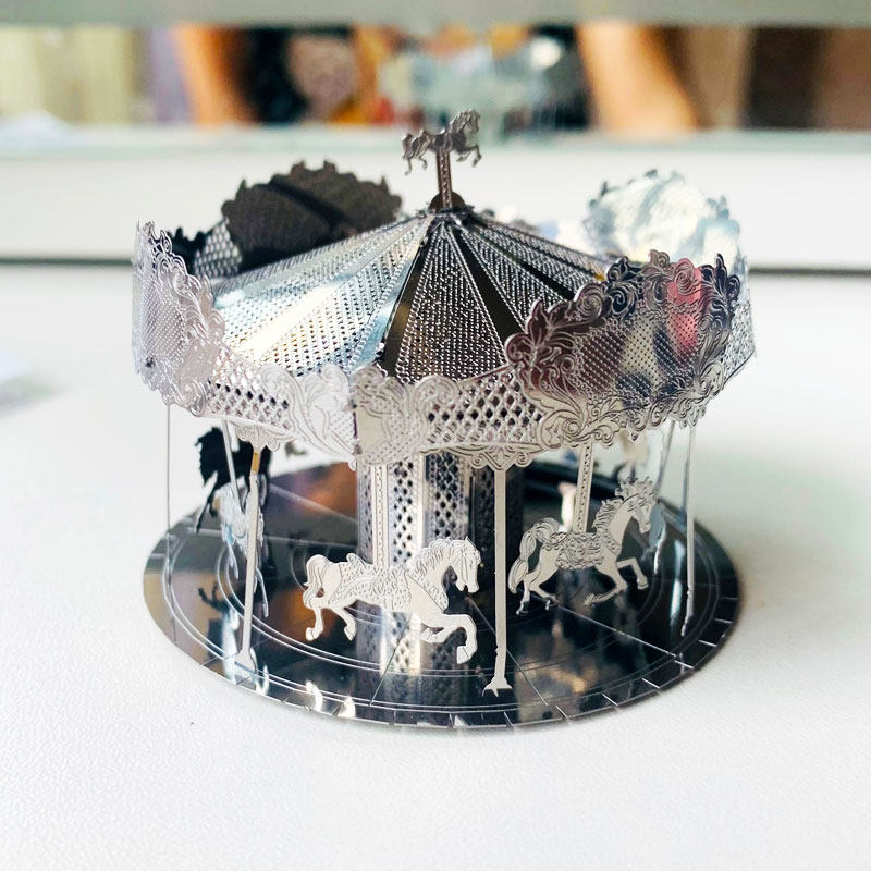 3D glue-free three-dimensional manual jigsaw puzzle all-metal diy building assembled stainless steel model rotating Trojan horse crown