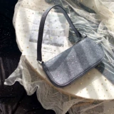 Под подмышками, подмышками с высоким уровнем высокого уровня чувствительности винтажный нишевый дизайн бренда Рэйчел плеч