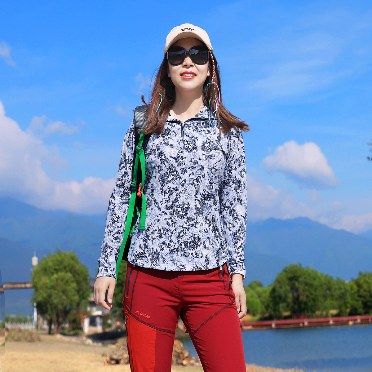 Xueqiu Island outdoor summer new quick-drying hooded stand-up collar print long-sleeved slim fit casual hiking jacket women