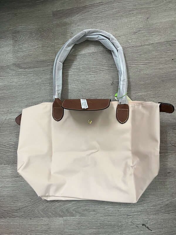 Special Offer: Women's Handbags for Export, High-Quality Nylon Waterproof Tote Bag, Shoulder Bag, Medium Size, Multiple Colors Available Special Offer: Women's Handbags for Export, High-Quality Nylon Waterproof Tote Bag, Shoulder Bag, Medium Size, Multiple Colors Available