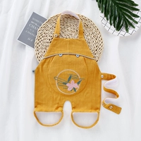 В форме цветка, желтый