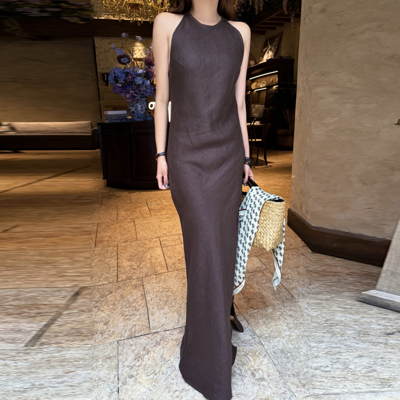 Light Luxury Summer New Style 100% Linen Sleeveless Halter Neck Dress for Women, High-End, Slimming, Elegant Tank Top Long Dress