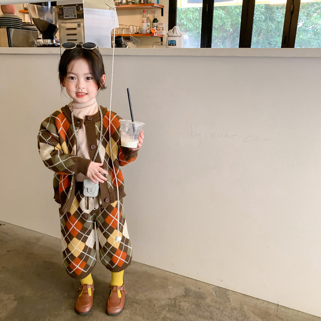 Korean version of autumn and winter new children's retro sweater suit girls rhombus two-piece suit boy's knitted sweater wide-leg pants trendy