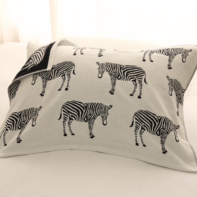 Small Blemish Treatment 3 layers of cotton gauze summer thin single pillow towel student couple pillow headscarf single strip price